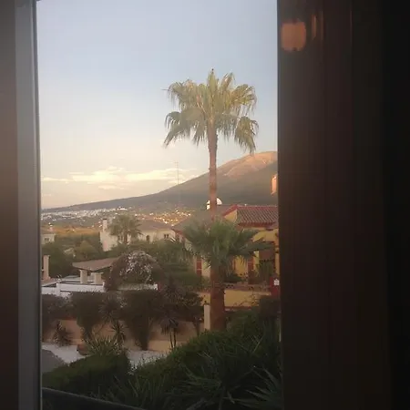Gæstehus Palms And Lights